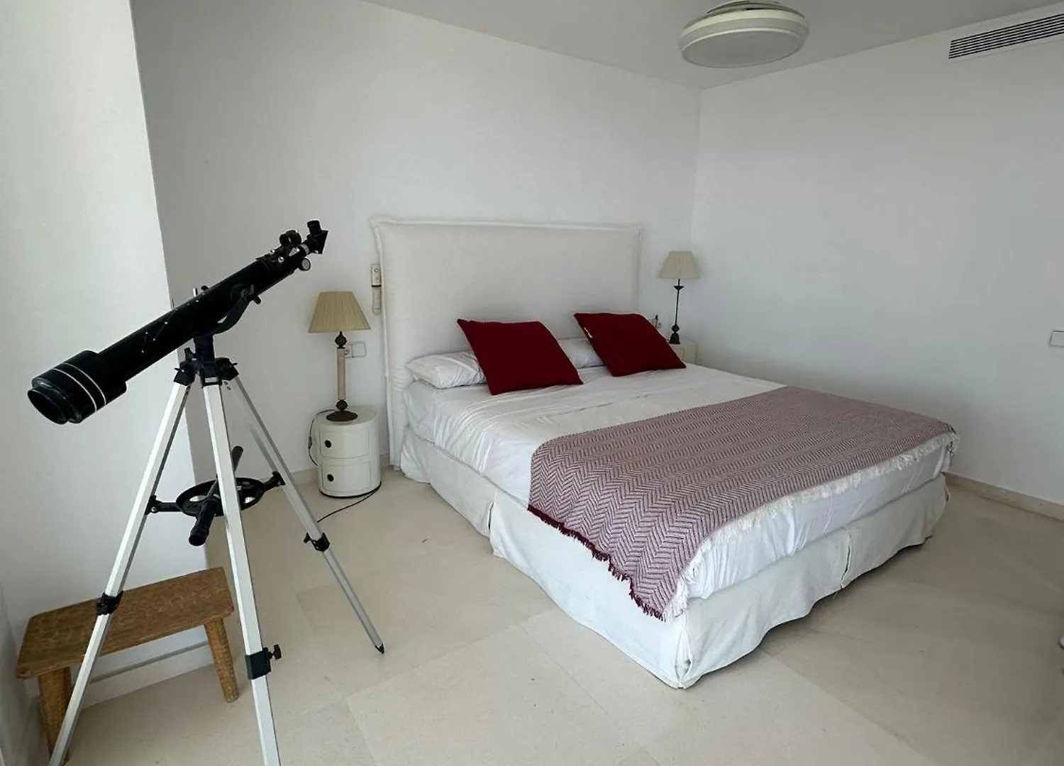 Villa De Lujo En Ibiza Roca Llisa